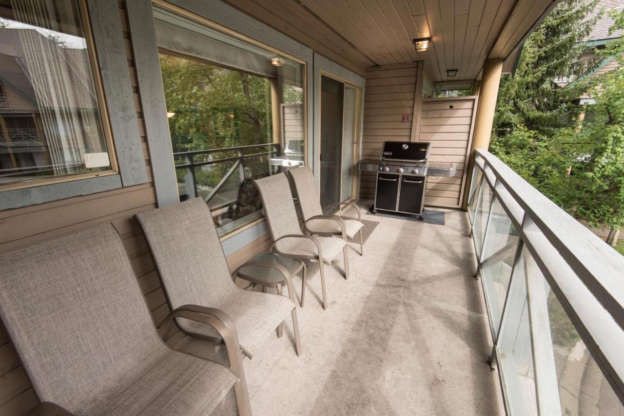 Valhalla Vacations At Whistler Exterior photo