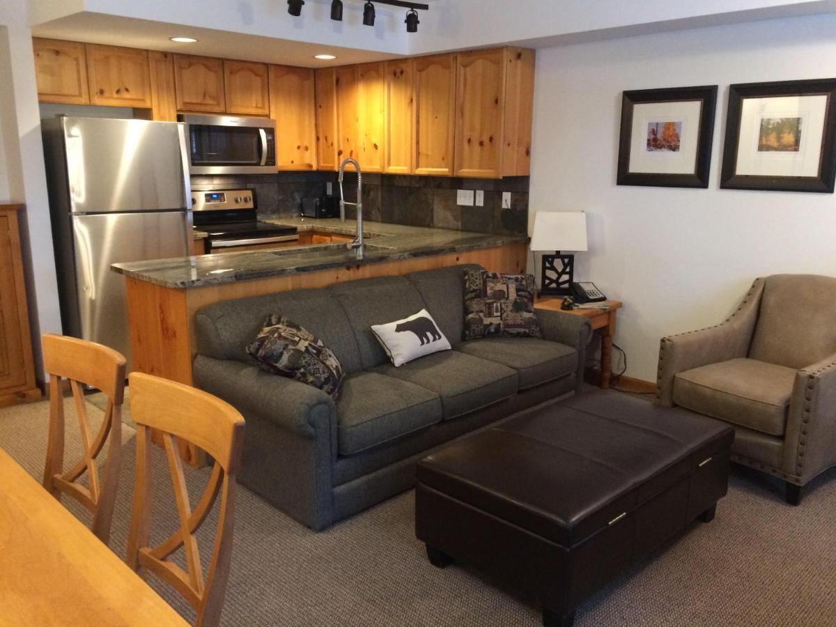 Valhalla Vacations At Whistler Exterior photo