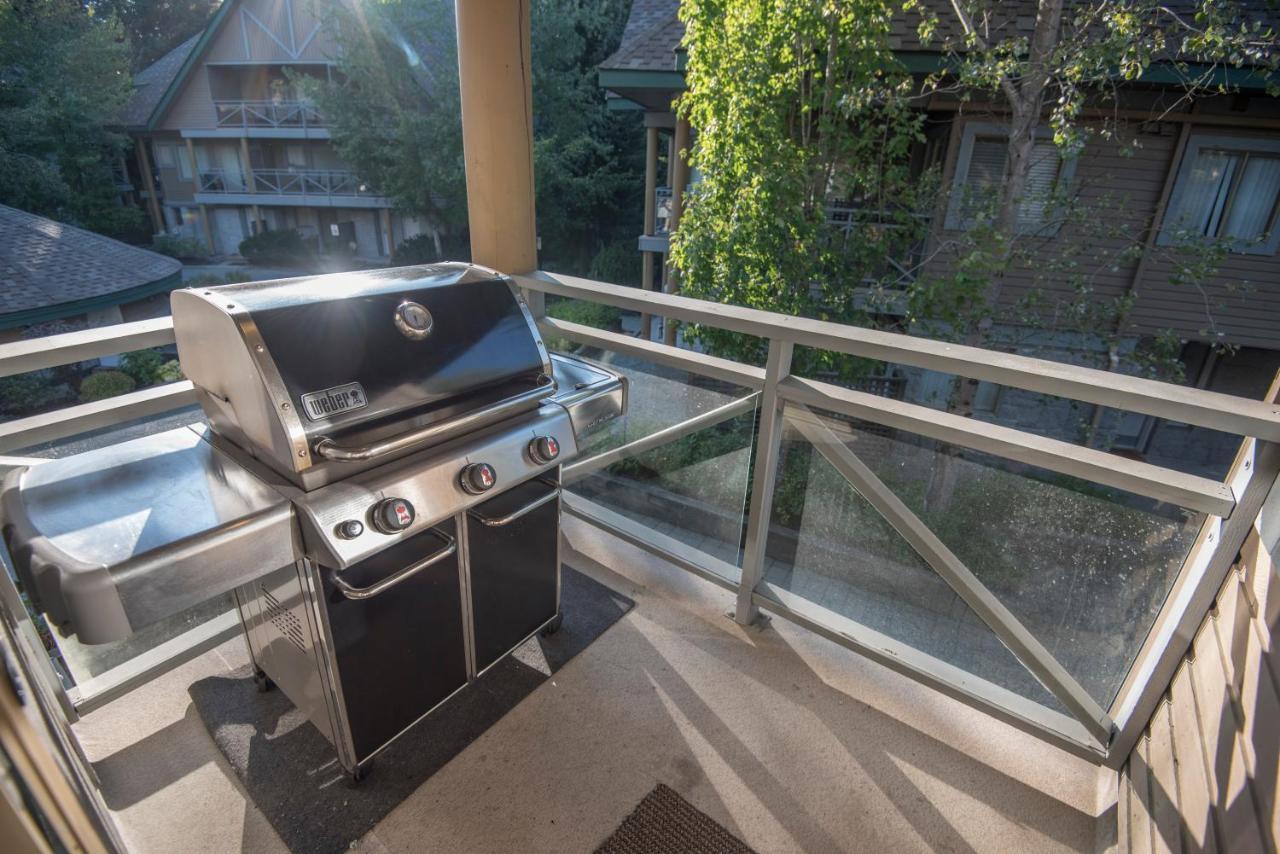 Valhalla Vacations At Whistler Exterior photo